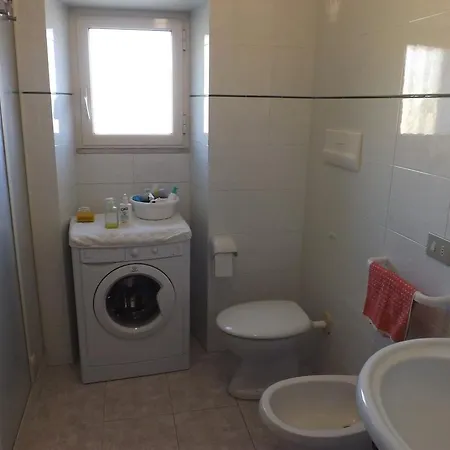 Center House Sea View 公寓 卡拉古诺内