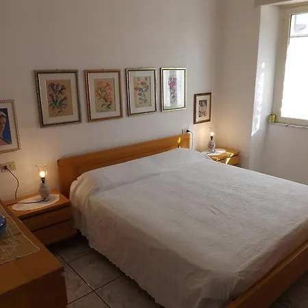 公寓 Center House Sea View 卡拉古诺内